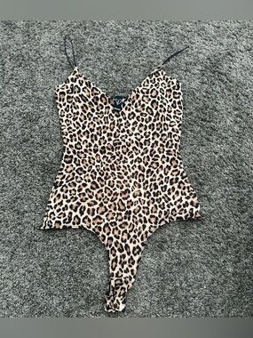 Windsor Leopard Print Bodysuit Size Small 0408